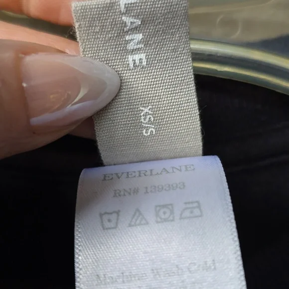 Everlane the seamless tee black crop ribbed stretch tee XS/S - Picture 9 of 11